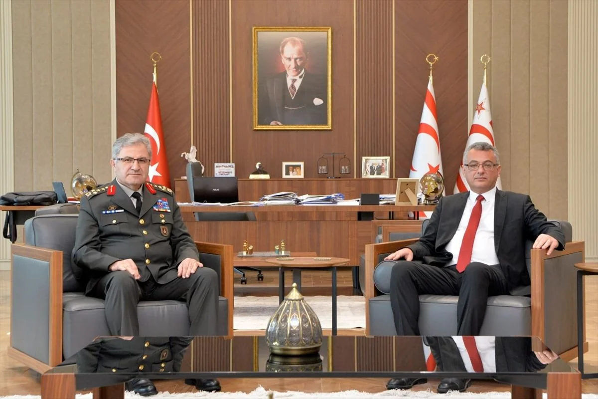 KKTC Cumhurbaşkanı Erhürman, Kara Kuvvetleri Komutanı Orgeneral Tokel'i kabul etti
