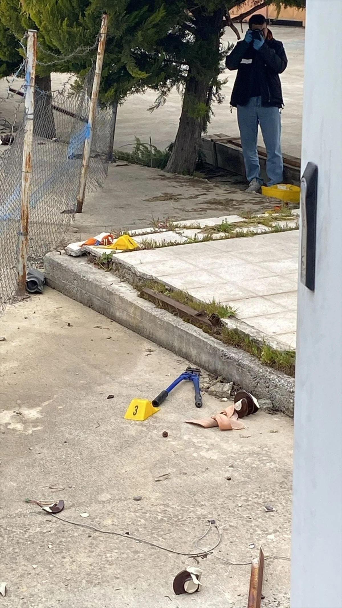 Bursa'da çıktığı elektrik direğinde akıma kapılan kişi öldü