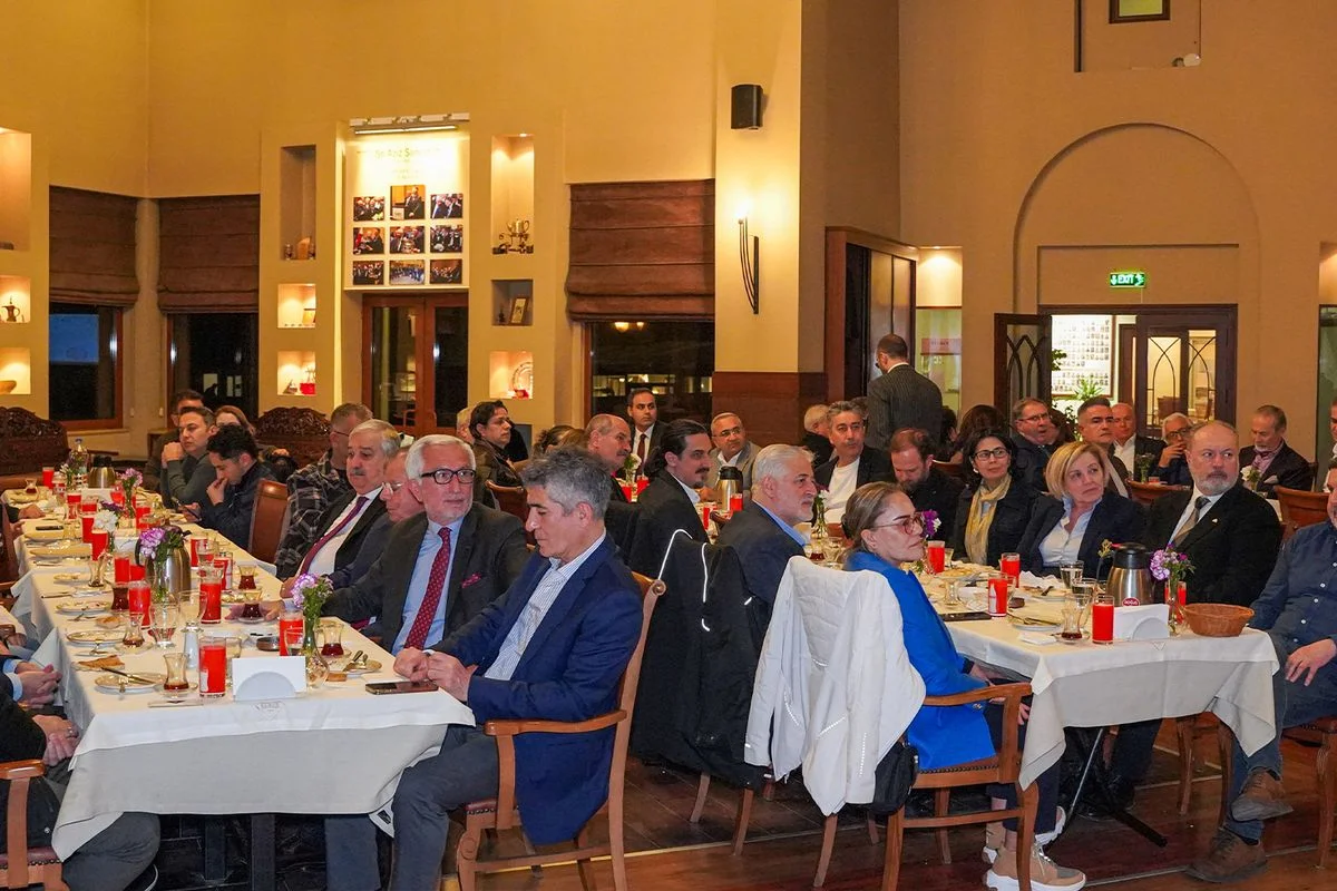 Mardin Akademi Topluluğu, İstanbul'da iftarda buluştu