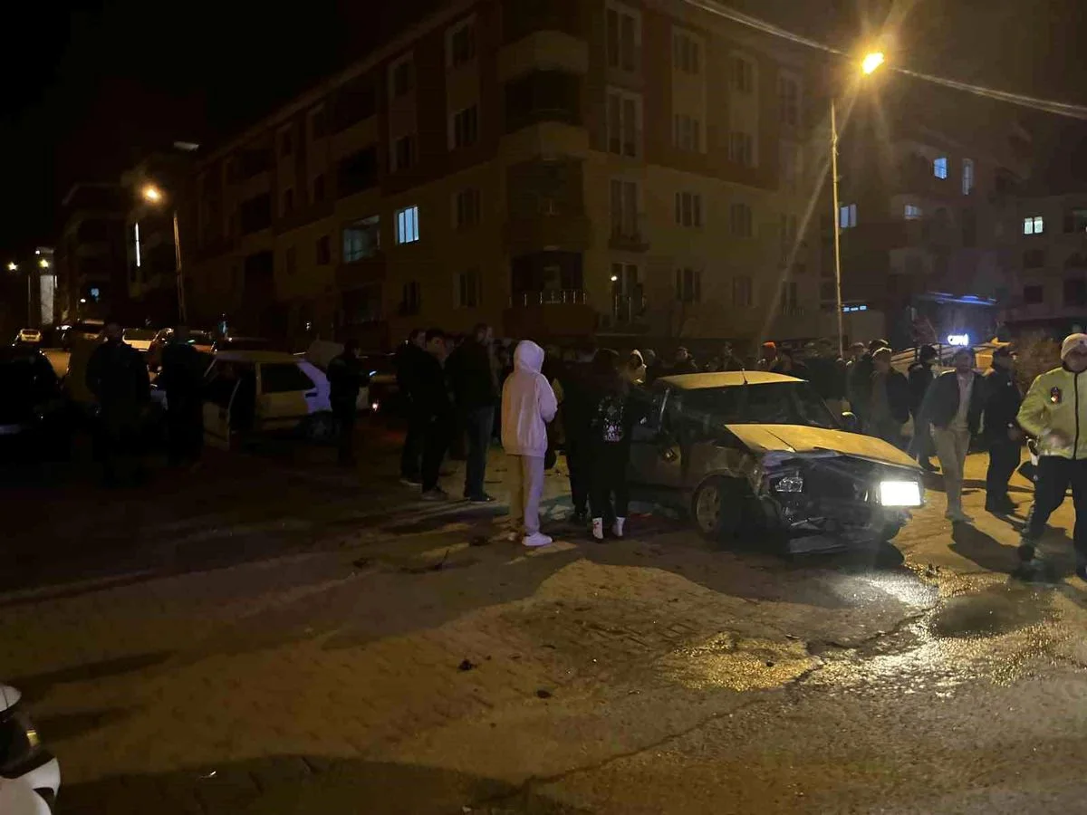 Gerze'de Alkollü Sürücü Kazaya Neden Oldu